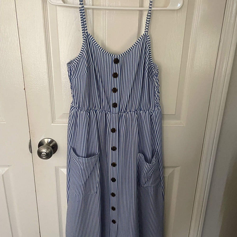 Sleeveless Blue and White Striped Midi Dress with Buttons